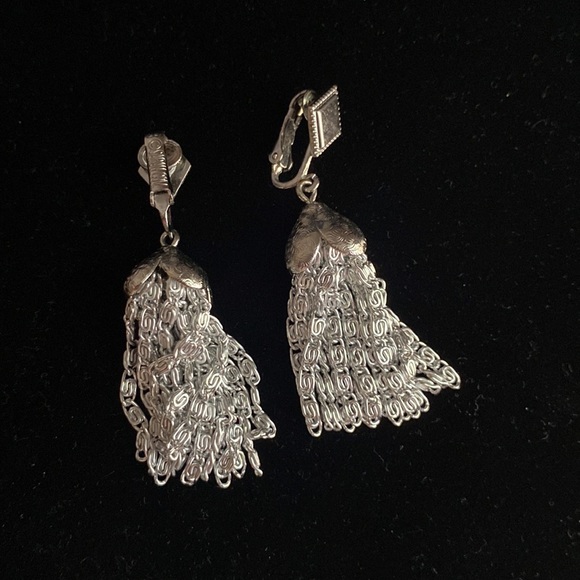 Sarah Coventry Necklace & Earrings Silvery Cascade Clip On 1960s - Picture 6 of 9
